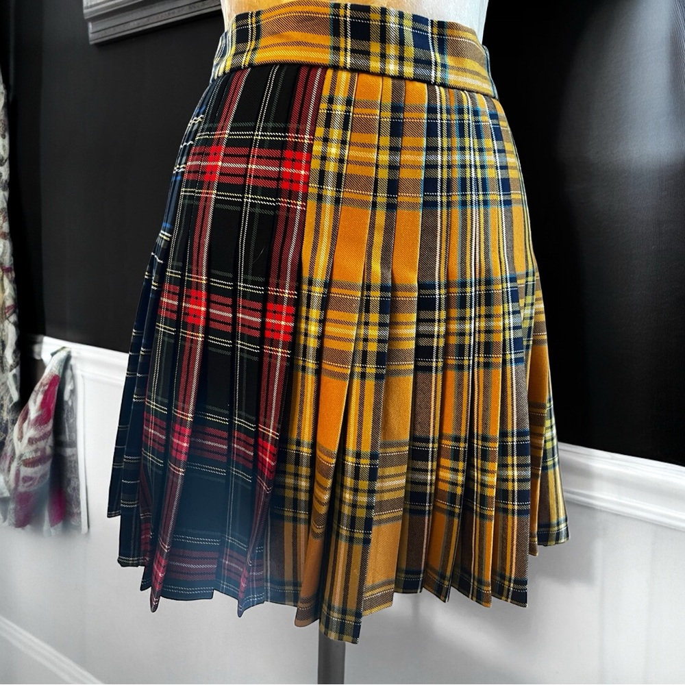 Zara mixed plaid pleated skirt: great condition/size XS